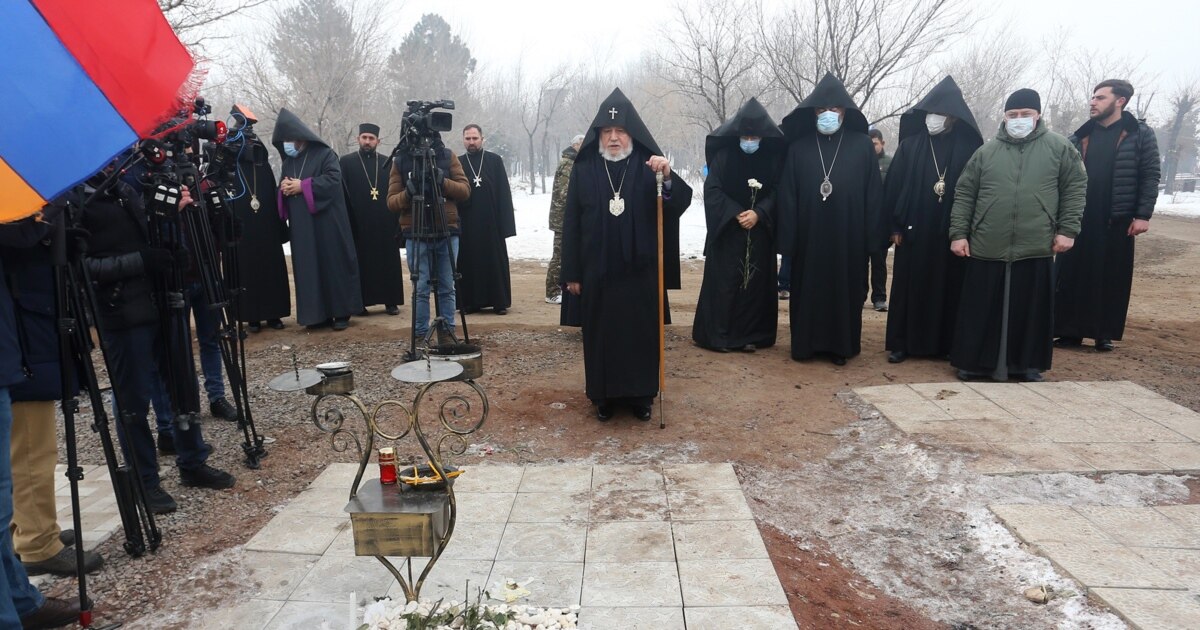 ՔՊ-ն հույսը դրել է նախկին առաքիչների վրա, իսկ Կաթողիկոսի հրաժարականի մասին լուրերը՝ անհիմն են