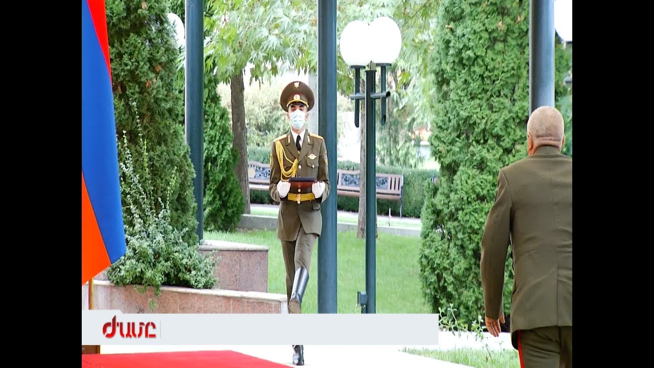 Պետական գերատեսչություններում կանանց տոնի առթիվ պարգեւատրում են նաեւ տղամարդկանց