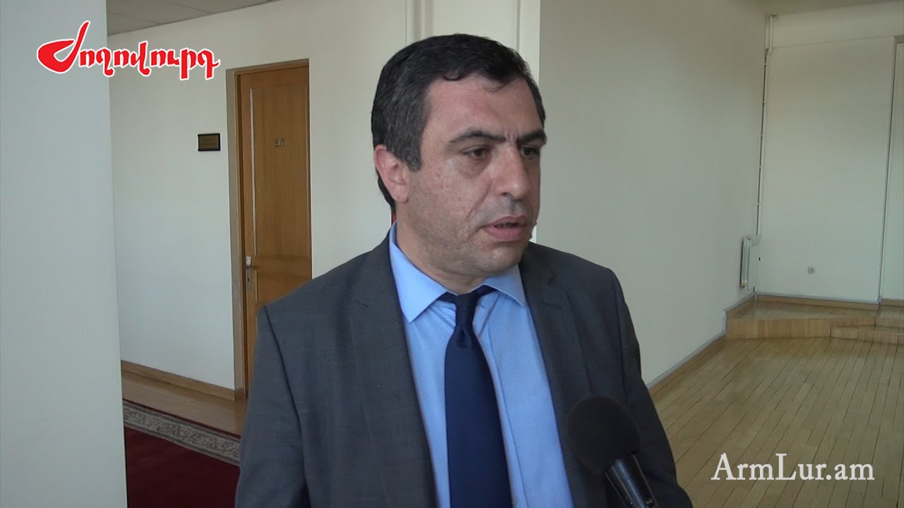 Շիրակի գյուղերում կիսապալված սյունը հենված է գազատարին, իսկ Երևանում բնակիչներին մտահոգում է շենքի ծանր հոտը